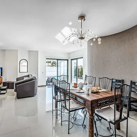 빌라 Casa Dos Amigos